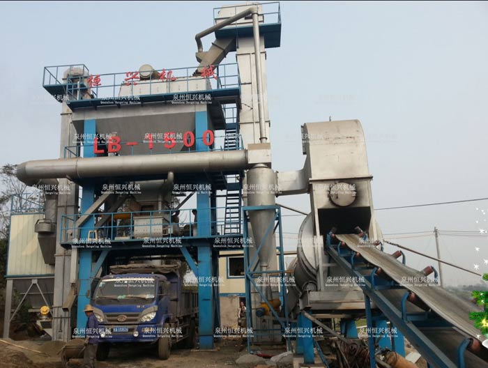 南非瀝(lì)青拌合(he)站客戶(hù)